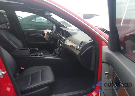 2014 Mercedes-Benz C 250 Sport from USA, damaged, VIN WDDGF4HB6EA959534